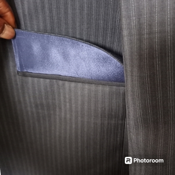 Ralph Lauren Men’s 40R Navy Pinstripe Wool Blazer – Classic Fit - Picture 6 of 16